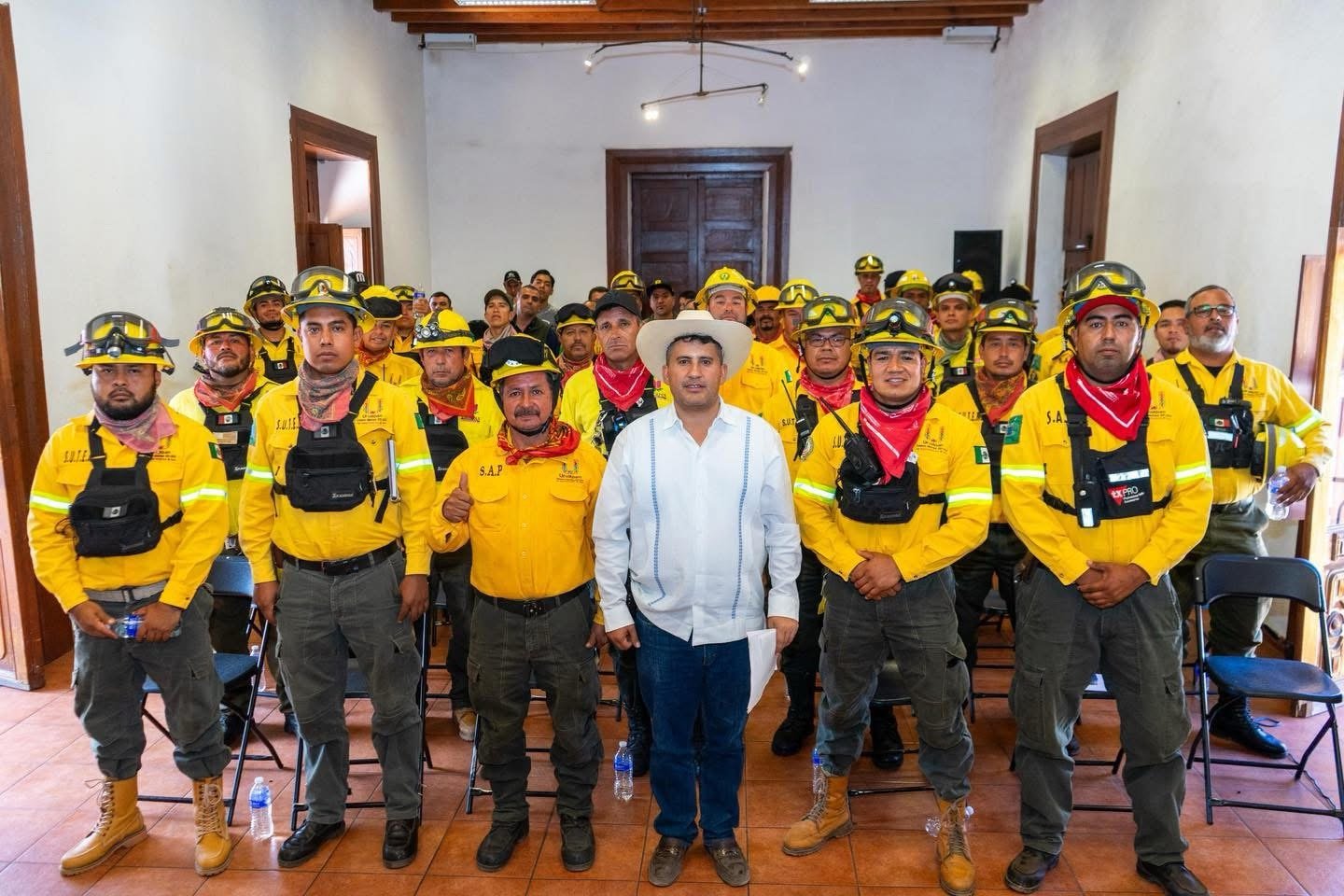 Alcalde Carlos Manzo se reúne con brigadistas para reforzar la protección de áreas naturales