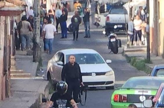 Enfrentamiento en el centro de Pátzcuaro deja un presunto delincuente abatido y otro detenido