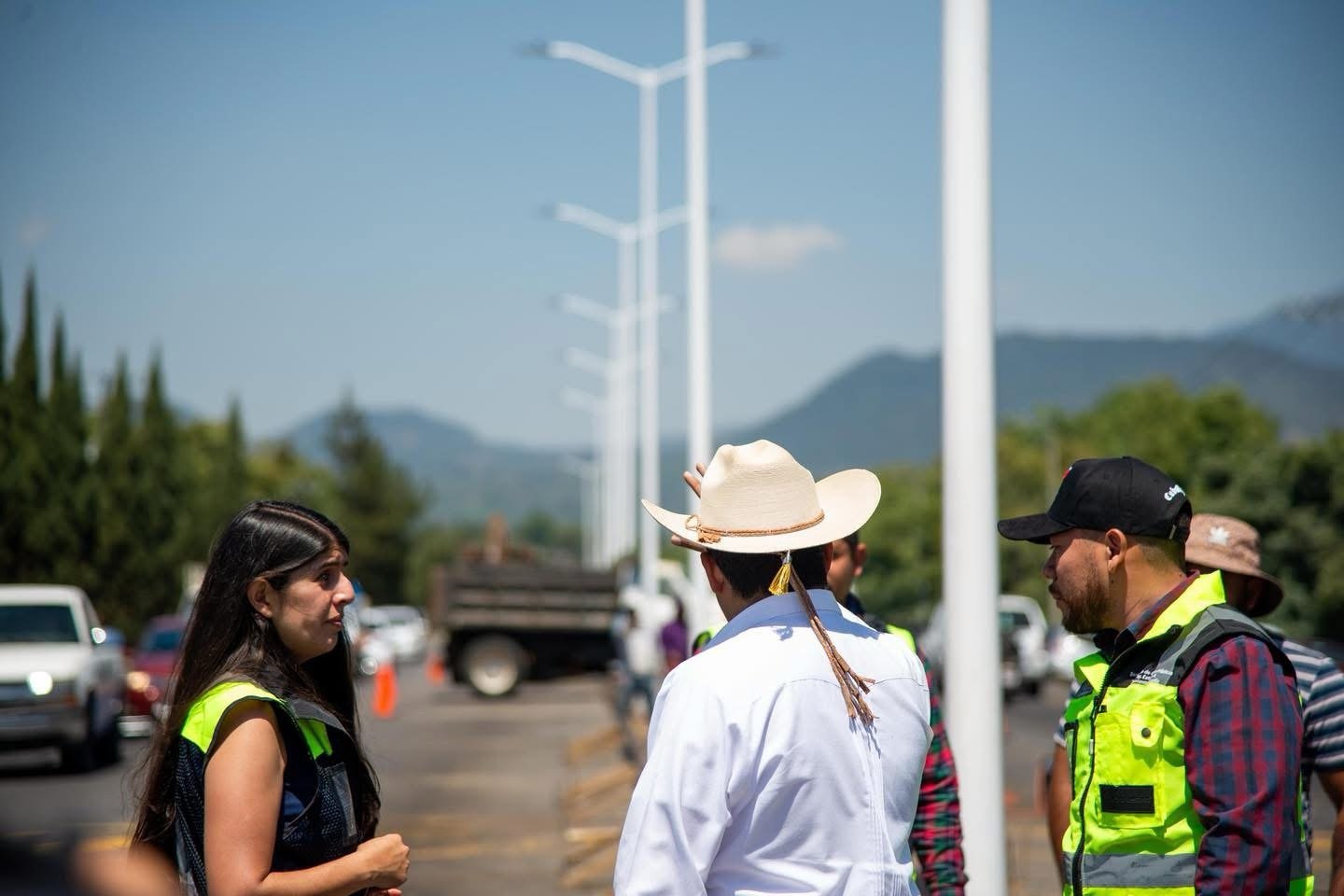 Supervisan avances en obras clave para mejorar seguridad y movilidad en Uruapan