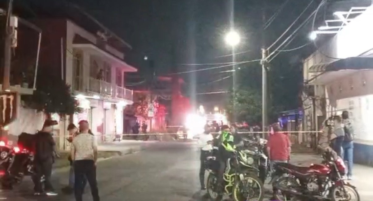 Mujer es asesinada a balazos en El Colorín, Uruapan