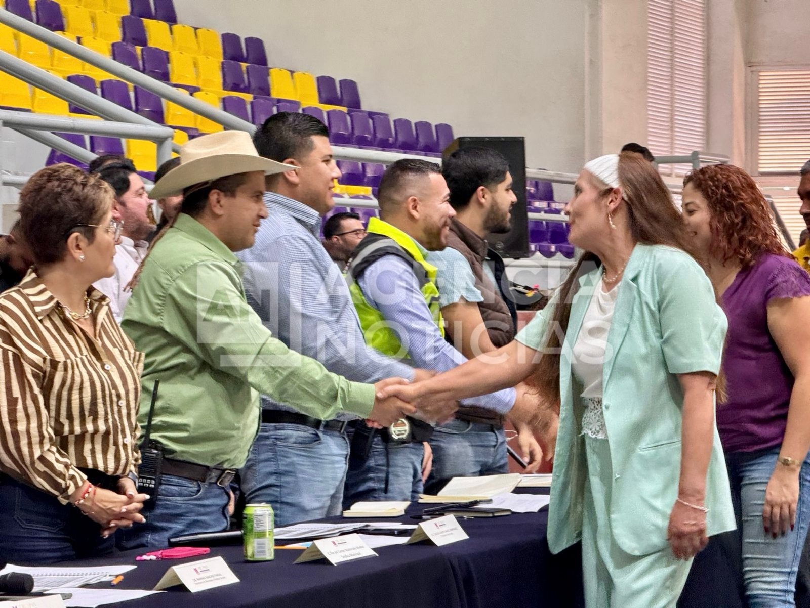 Atiende Carlos Manzo a presidentes de colonias en el Consejo de Desarrollo Municipal