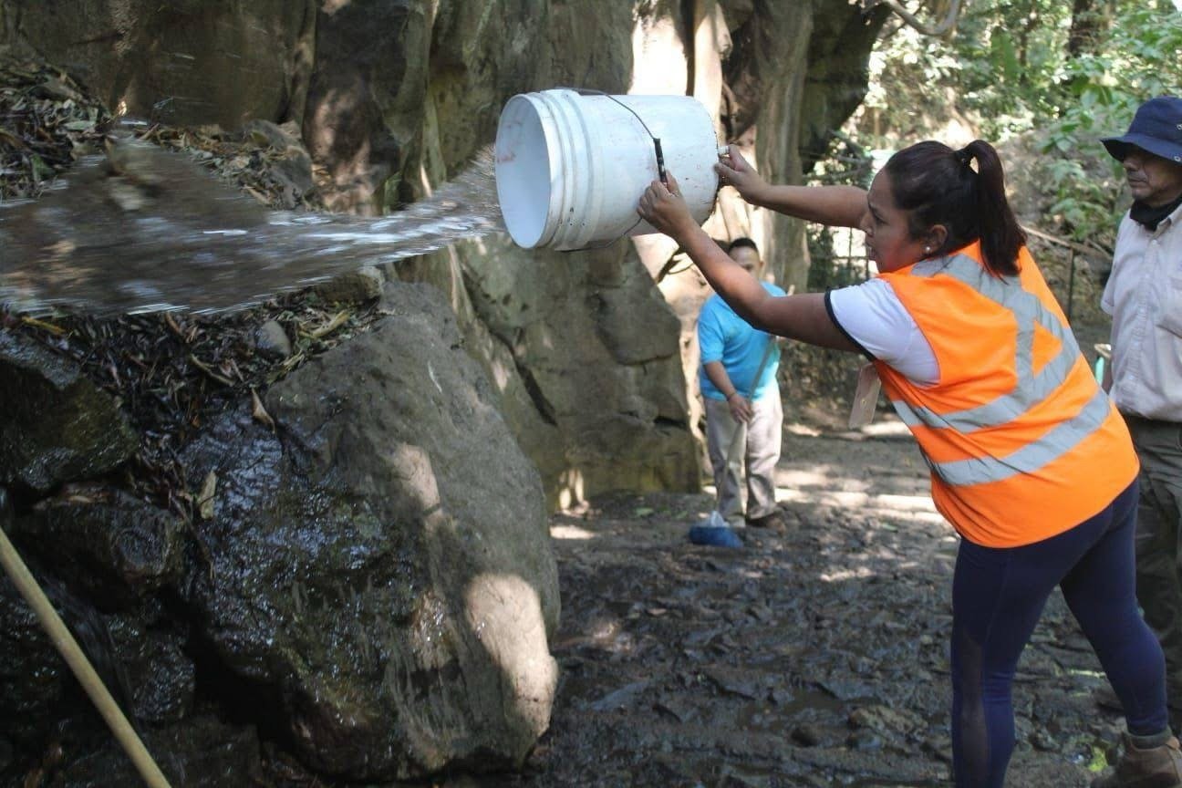 Reparan fuga de aguas negras en Parque Nacional