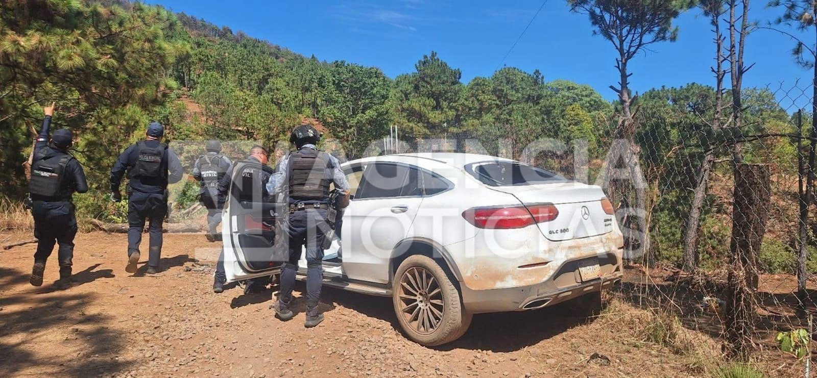 Recuperan camioneta robada en operativo encabezado por Carlos Manzo en Caltzontzin