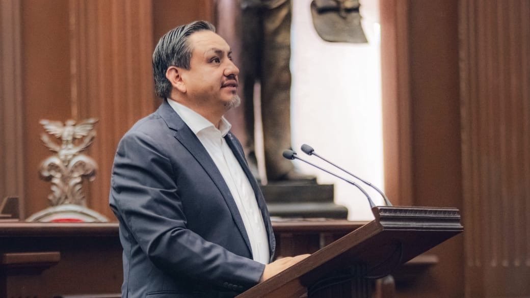 Agravar penas contra el maltrato animal propone Víctor Manríquez González