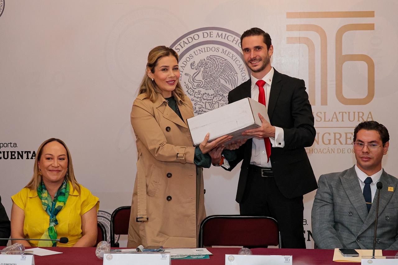 ”La prevención de adicciones nos compete a sociedad y gobierno”, remarca Brissa Arroyo tras inaugurar jornada en el Congreso