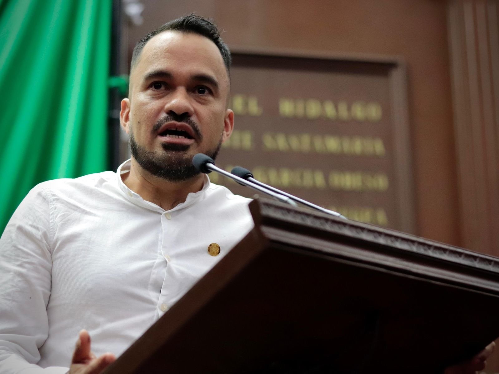 Exhorta Hugo Rangel garantizar acceso universal al agua potable en escuelas