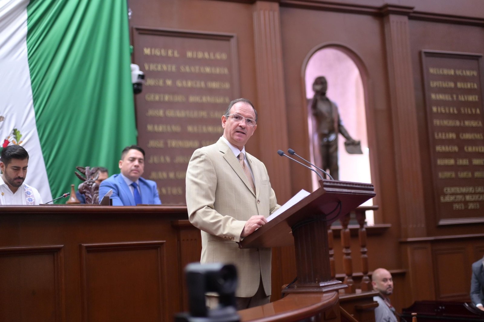 David Martínez propone reformas para agilizar procedimientos civiles