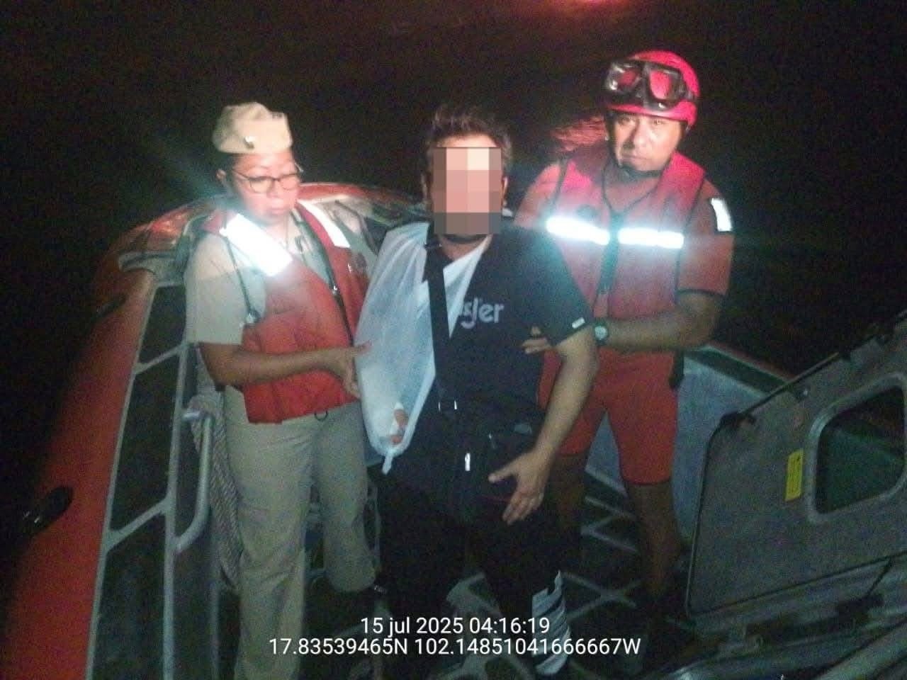 Rescate en altamar: tripulante herido es evacuado de emergencia por la Marina frente a costas de Lázaro Cárdenas