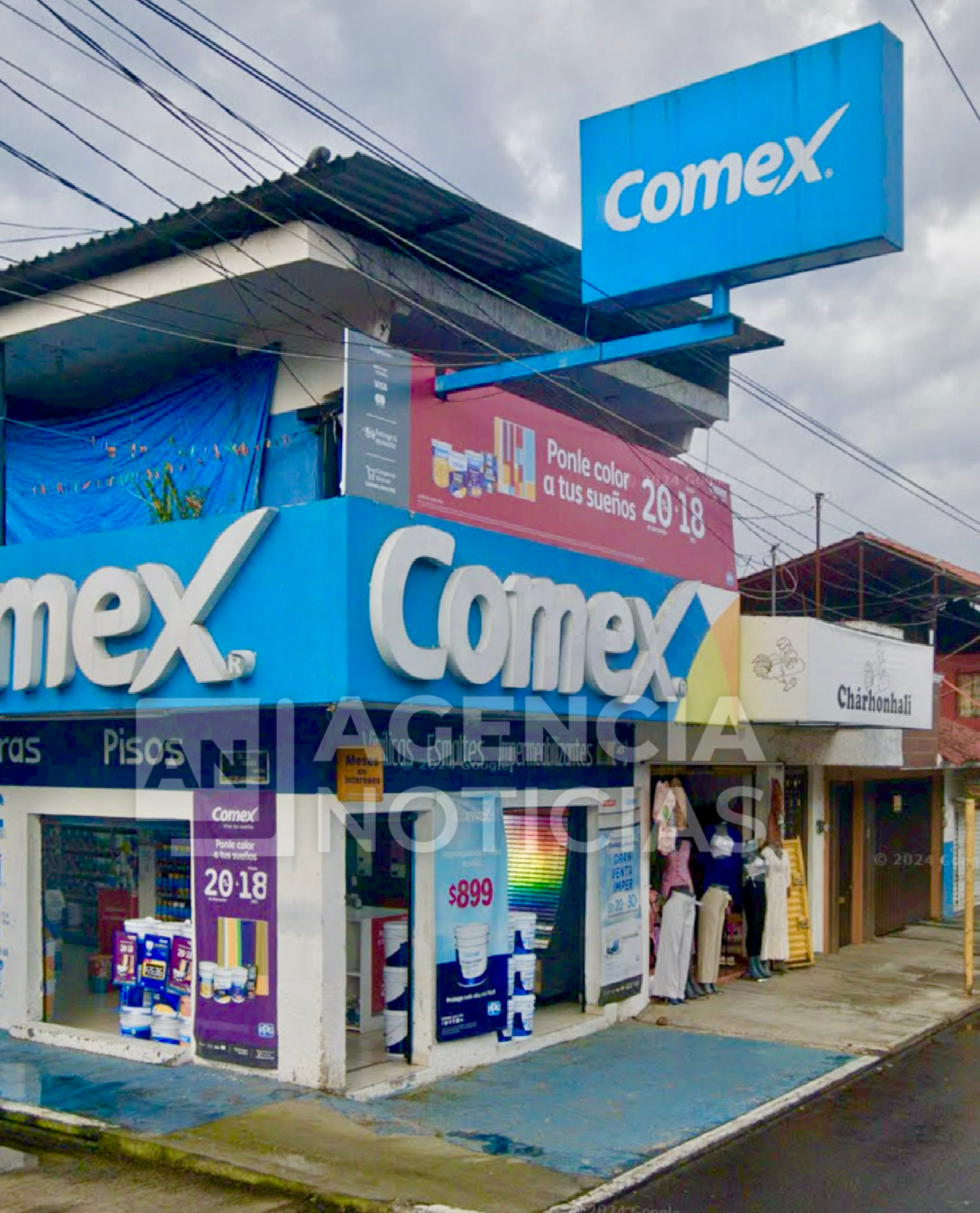 Balean tienda de pinturas en la colonia El Jazmín