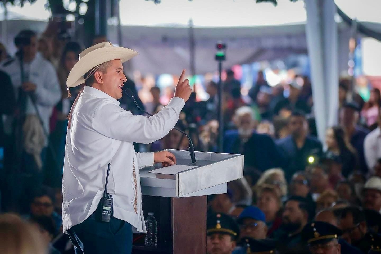 Carlos Manzo condiciona operación del teleférico al cumplimiento de obras comprometidas por el Gobierno del Estado