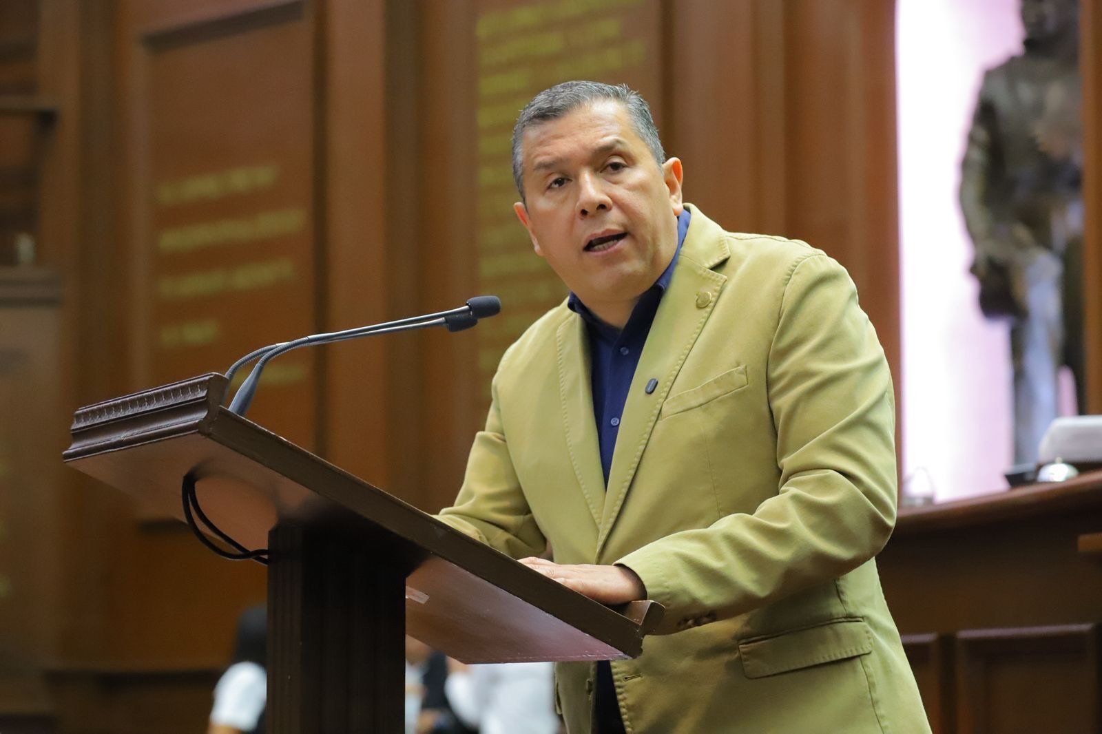 Barragán propone bonificación en recibos del servicio de agua