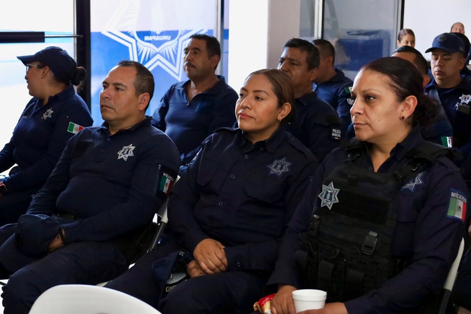 Capacitan a policías de Uruapan en atención turística rumbo al Tianguis Artesanal de Domingo de Ramos Capacitan a policías de Uruapan en atención turística rumbo al Tianguis Artesanal de Domingo de Ramos