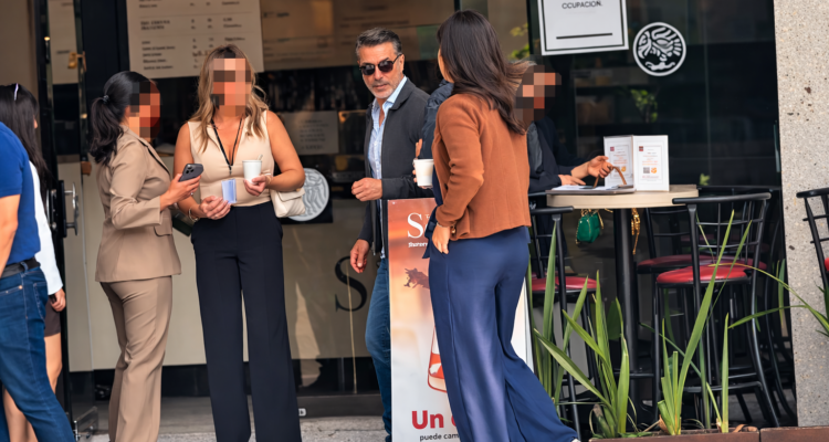 Reaparece Sergio Mayer en San Lázaro tras polémica en reality