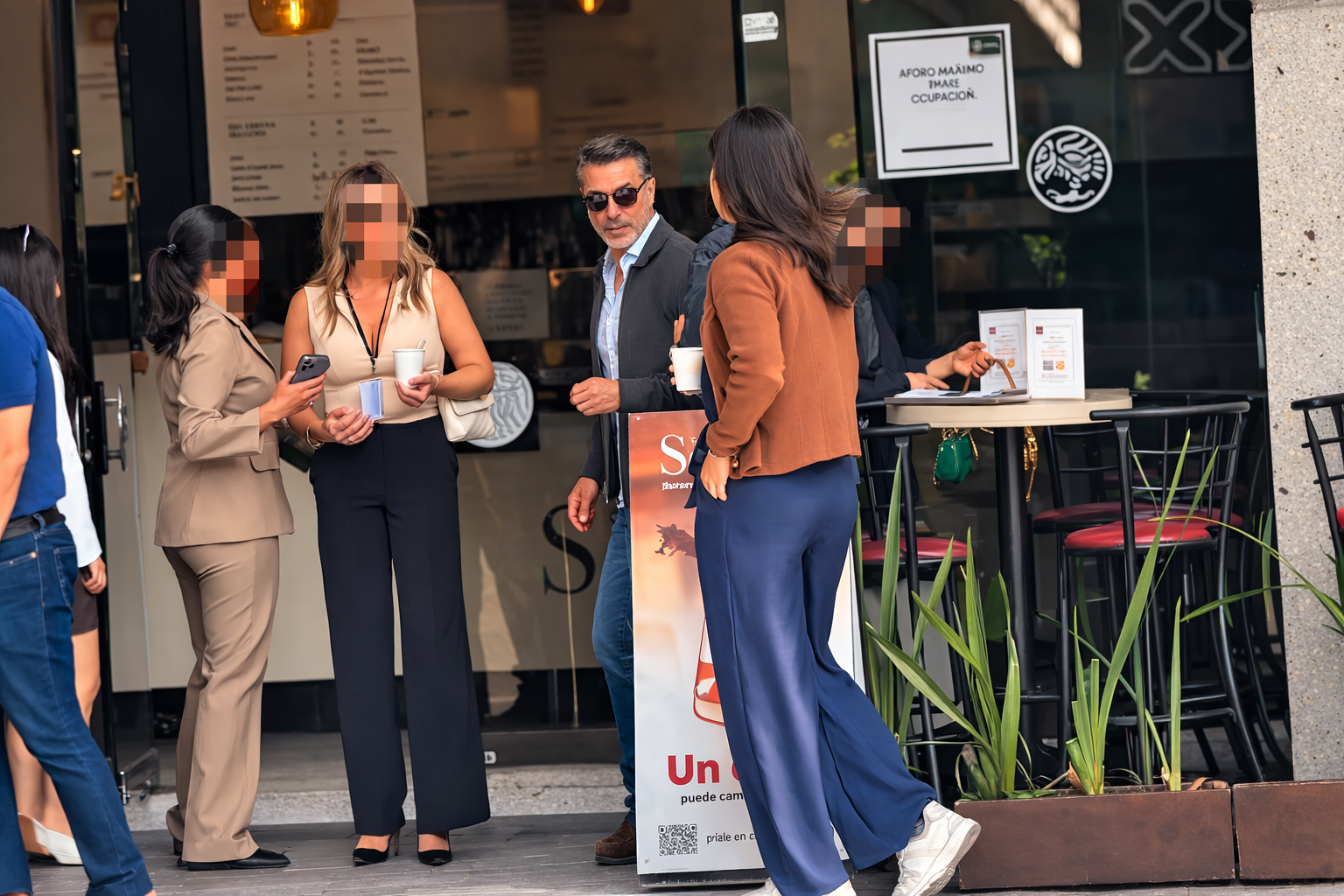 Reaparece Sergio Mayer en San Lázaro tras polémica en reality