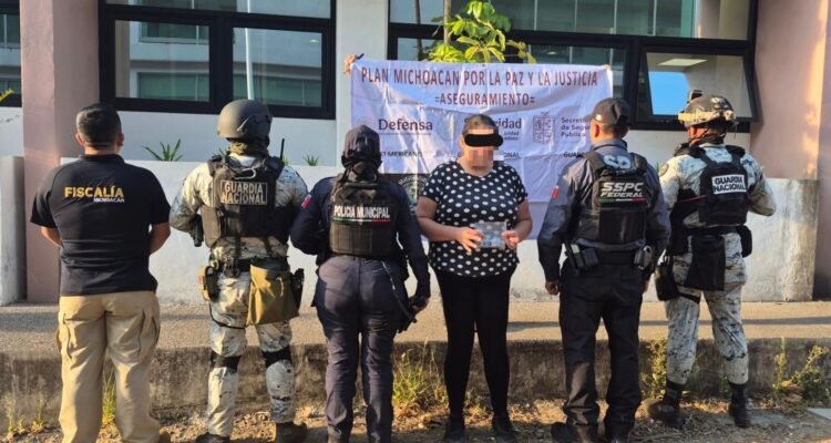 Refuerzan operativos de seguridad en Uruapan; aseguran a tres personas y sustancias ilícitas