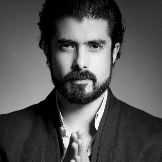 Actor José Ángel Bichir resulta lesionado tras caer de un tercer piso en la Narvarte Poniente