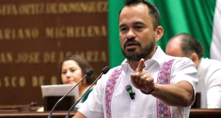 Rumbo al 1 de mayo, Hugo Rangel impulsa reforma sindical