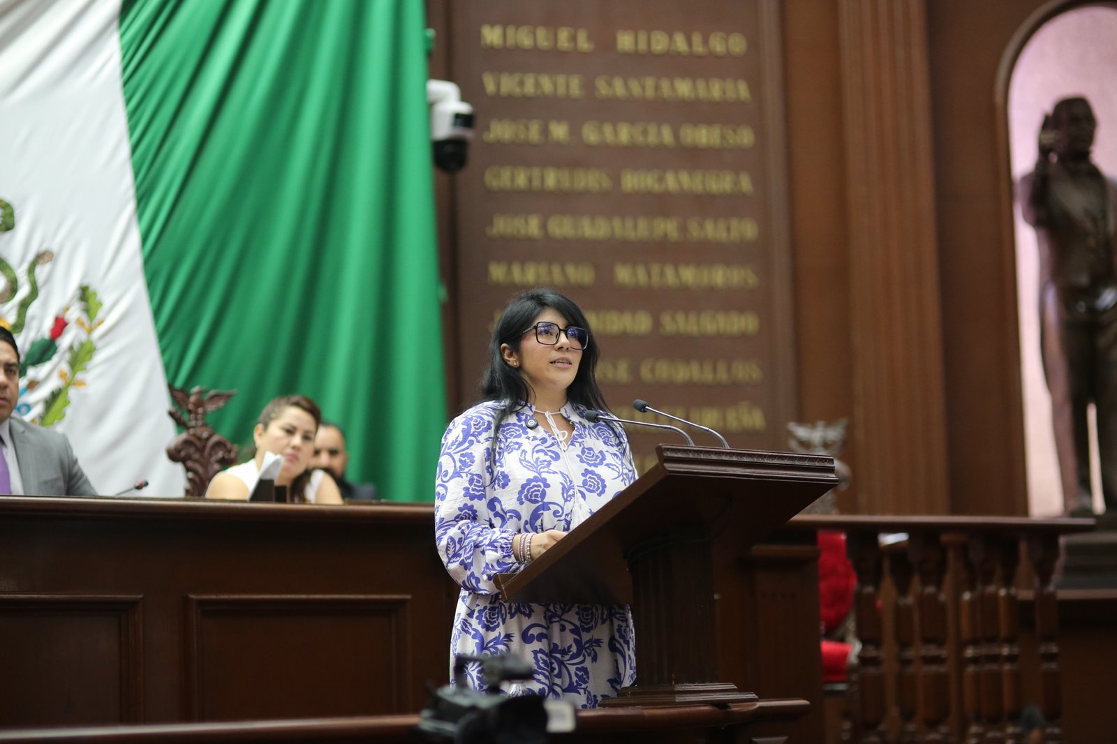 Priorizar a menores de edad en emergencias, plantea Vanhe Caratachea Priorizar a menores de edad en emergencias, plantea Vanhe Caratachea