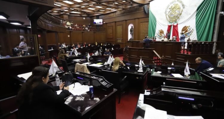 76 Legislatura actualiza reglamento del Parlamento Juvenil Incluyente