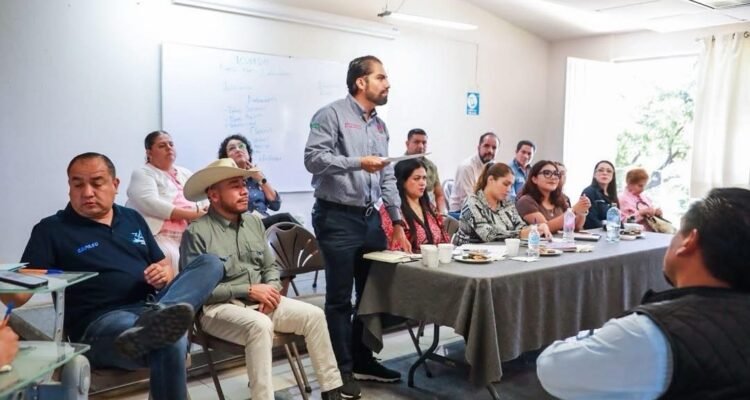 Impulsan acciones para fortalecer el campo en Uruapan