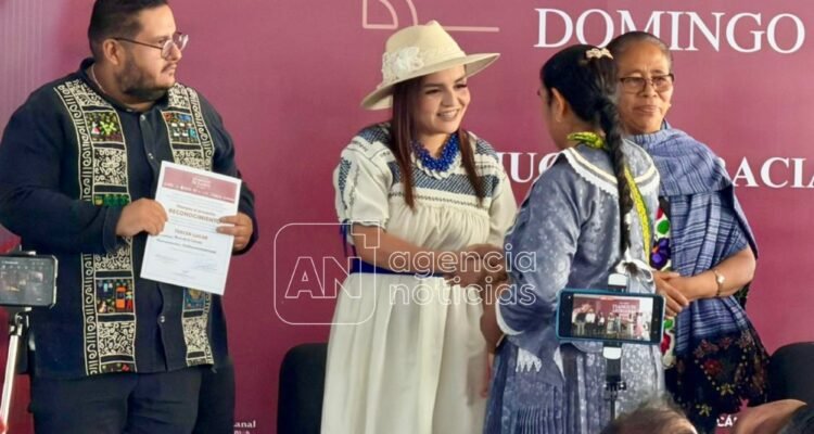 Uruapan rinde emotivo homenaje a sus artesanos