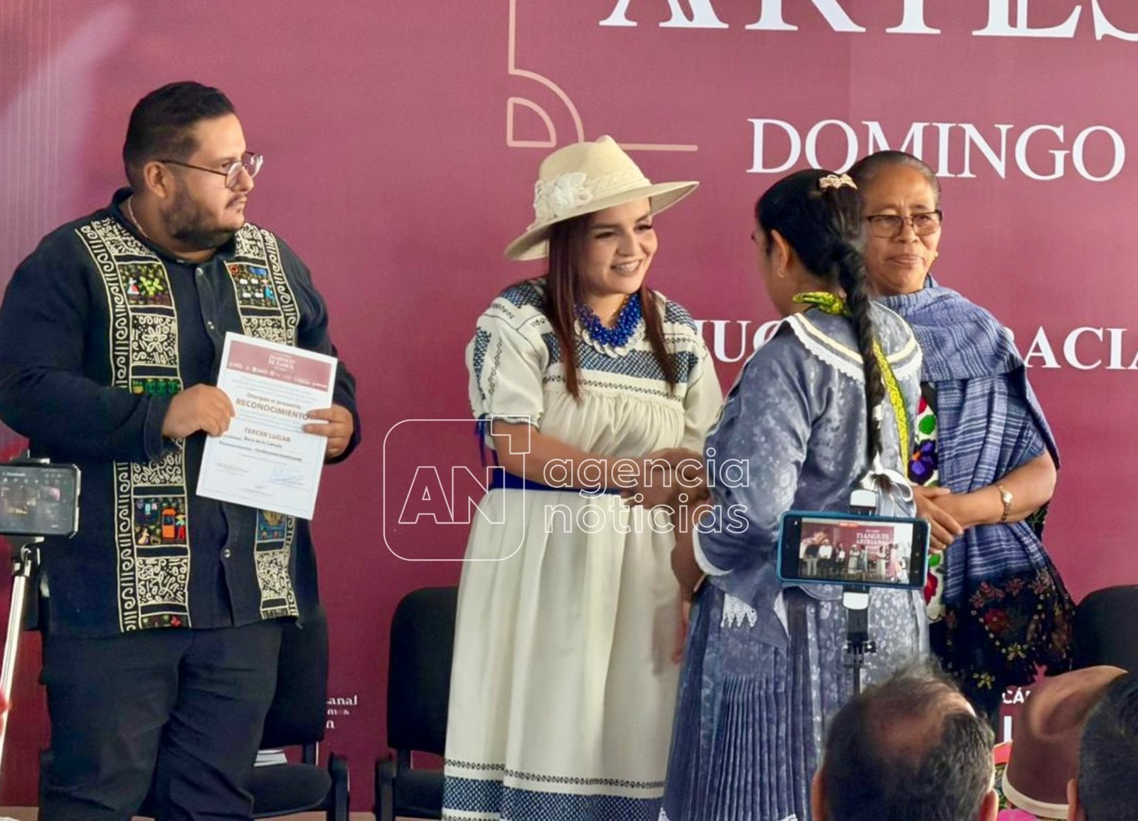 Uruapan rinde emotivo homenaje a sus artesanos