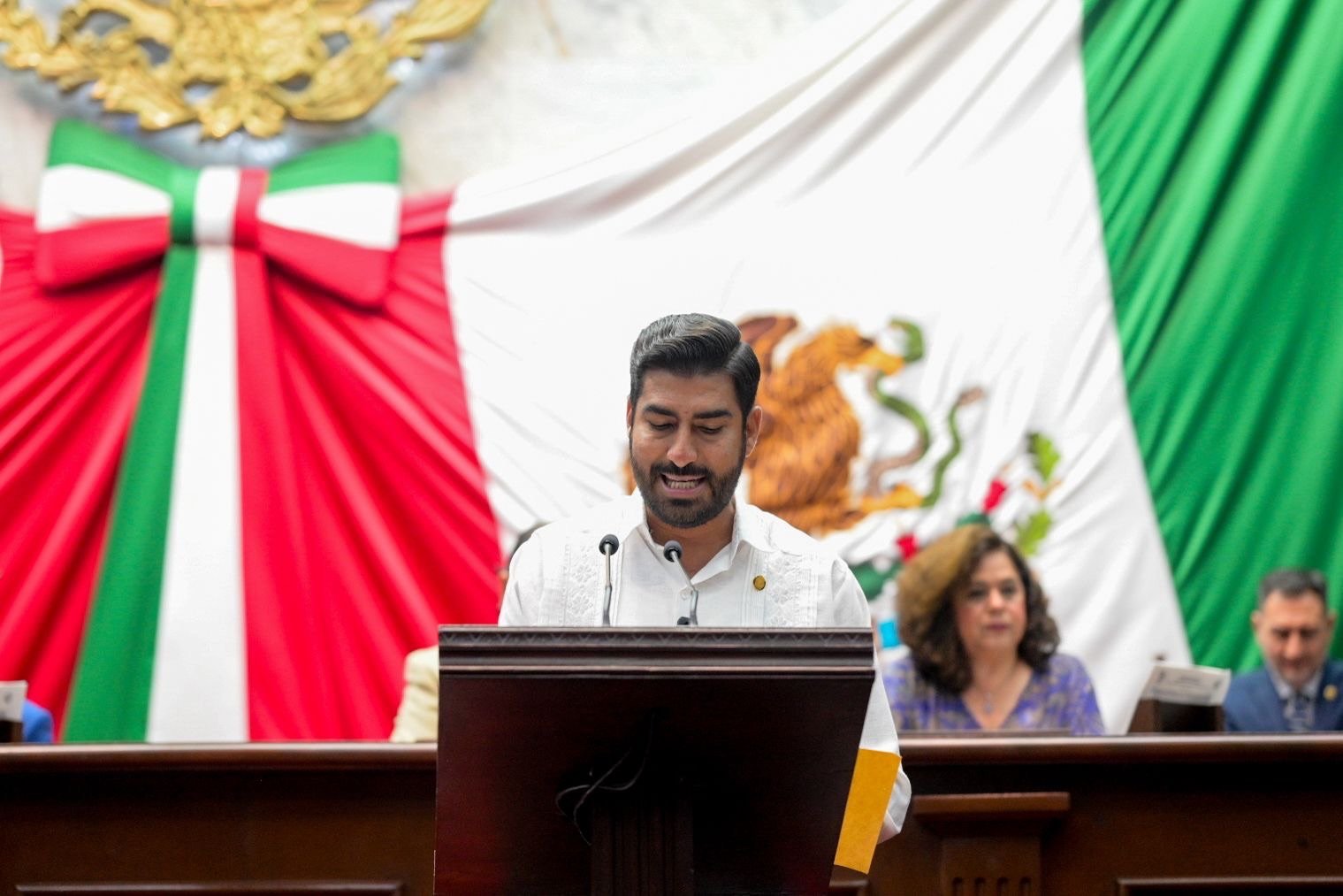 Aprueba Congreso reforma para ampliar la protección contra violencia política de género; Poncho Chávez destaca cierre de vacío legal