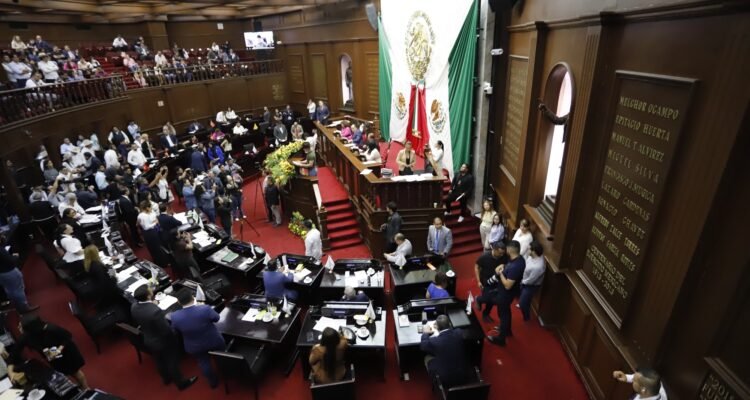 Deudores alimentarios y violentadores no podrán ser candidatos en Michoacán