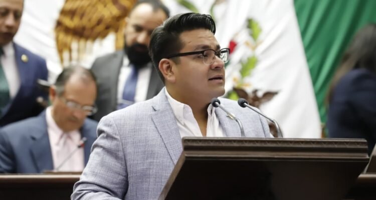 Toño Carreño presenta punto de acuerdo en defensa del precio justo de la tortilla