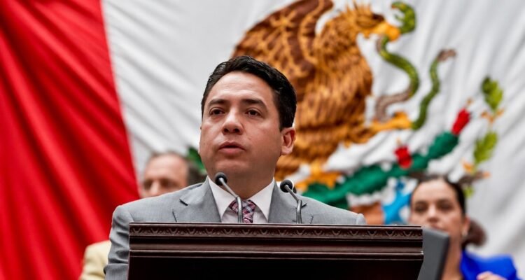 Iván Vera impulsa iniciativa para construir una movilidad incluyente y digna para comunidades rurales e indígenas de Michoacán