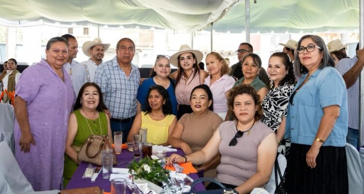 Grecia Quiroz reconoce labor de maestros del SNTE en Michoacán